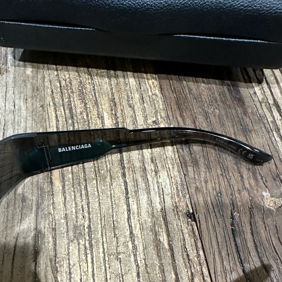 Balenciaga BB0041S 001 Sunglasses Rectangle Unisex - Picture 7 of 7